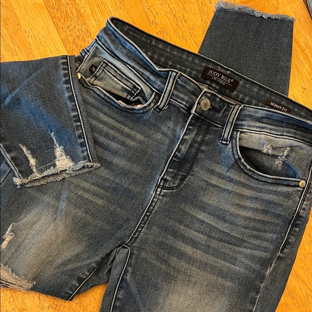 Judy Blue Ripped Blue Jeans skinny fit